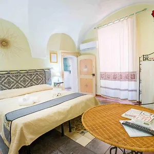 https://romeo-giulietta-rooms.in-sardinia.net